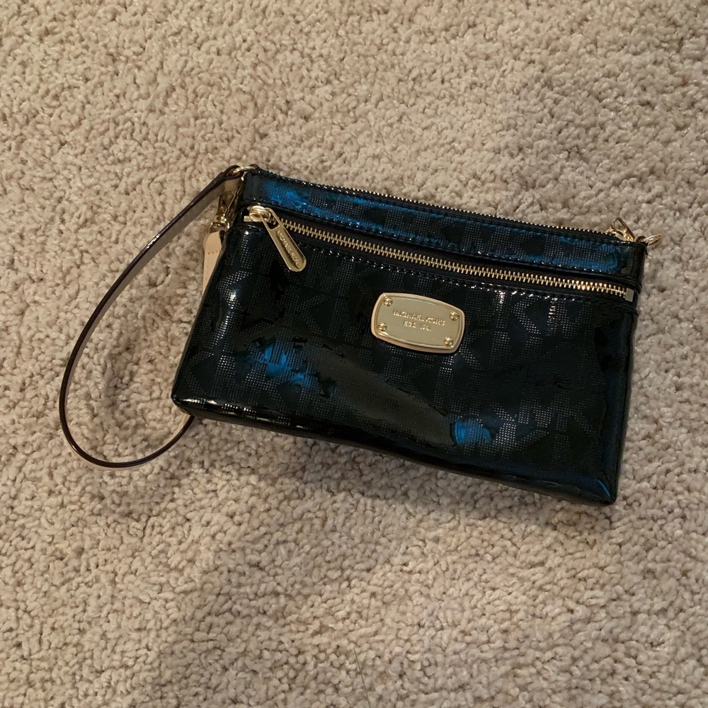 Black and gold Michael Kors wristlet